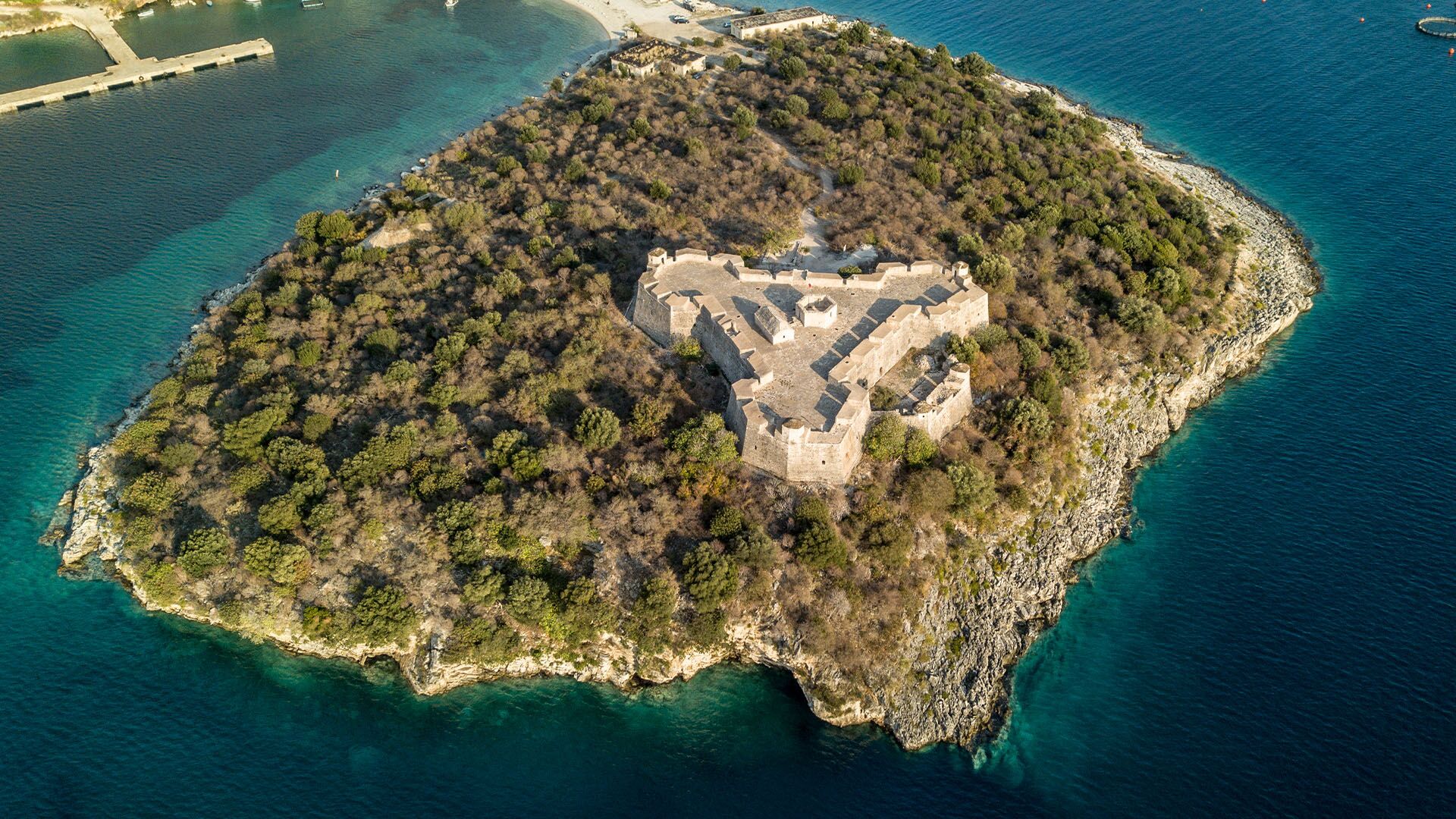 Enchanting island with a historic castle, a dream spot for tourism in Albania